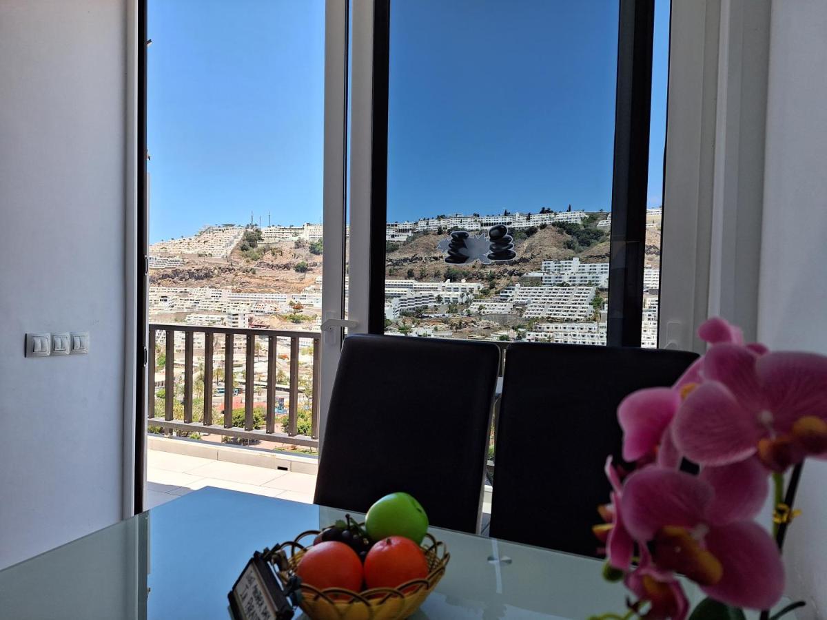 Solaris - Refurbished, Top Floor, Sea Views Puerto Rico  Luaran gambar